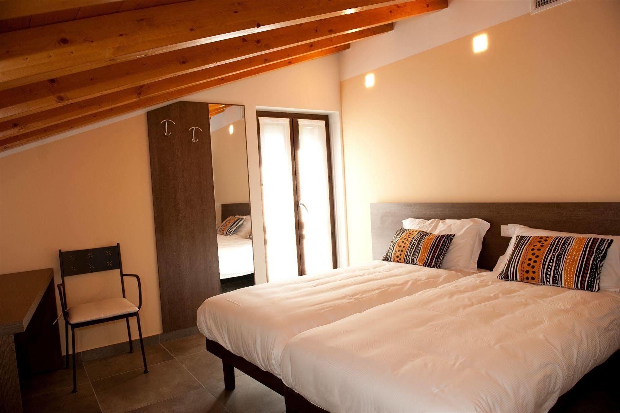 Hotel Il Mulinum Porlezza Luaran gambar